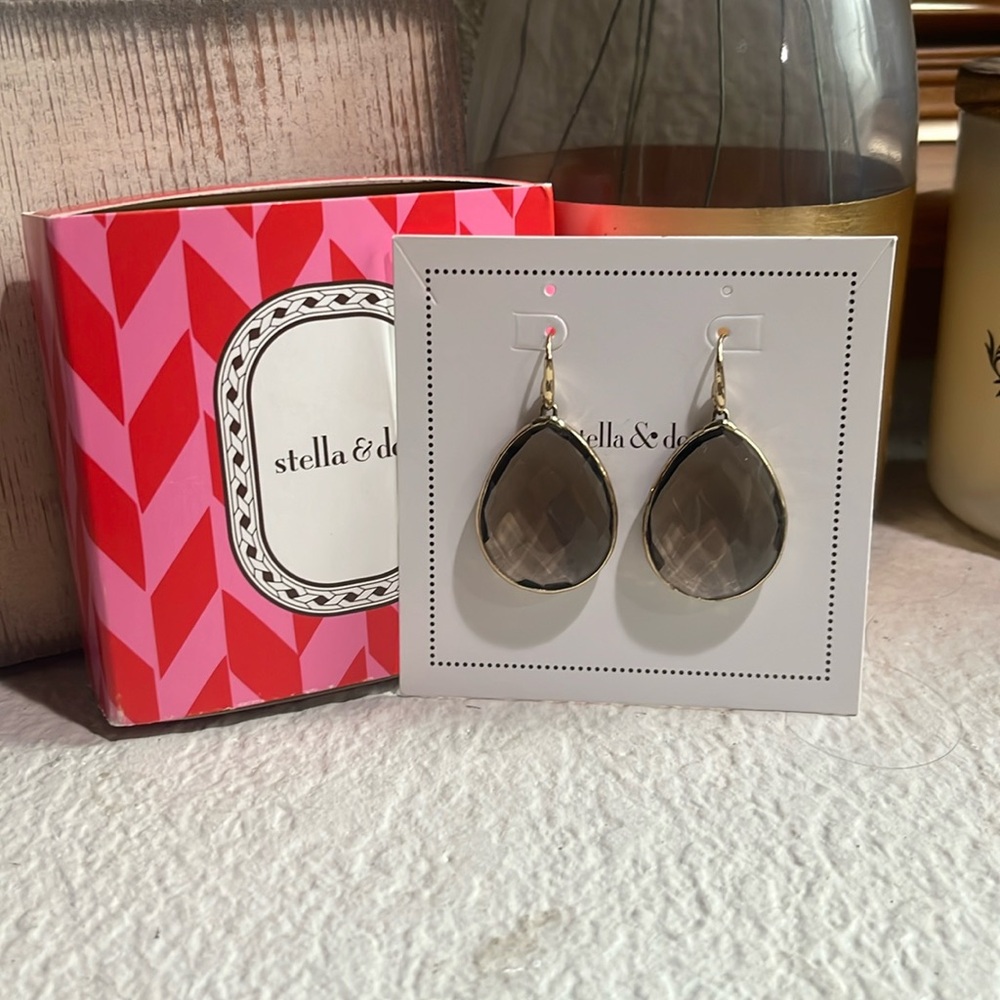 Stella & Dot gold serenity stone drop earrings fume
